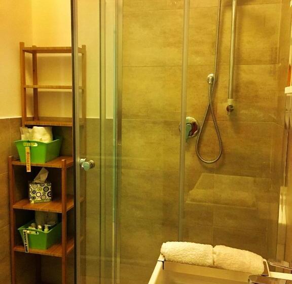 Standard room with outdoor bath, 4 In Piazza