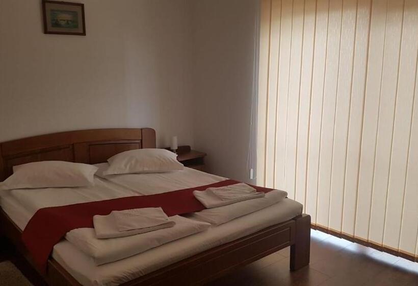 غرفة قياسية سرير كينج, Casa Irinella