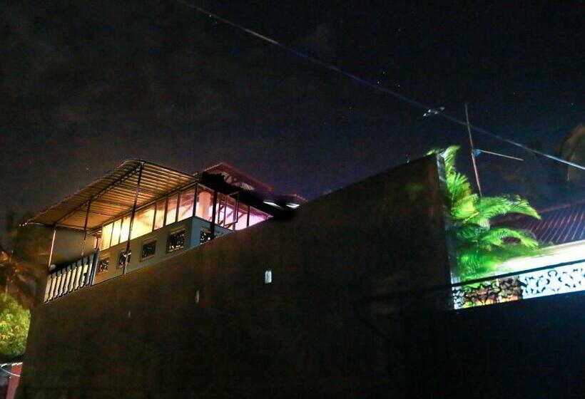 オーシャンビューデラックスルームバルコニー付き, Seaside House