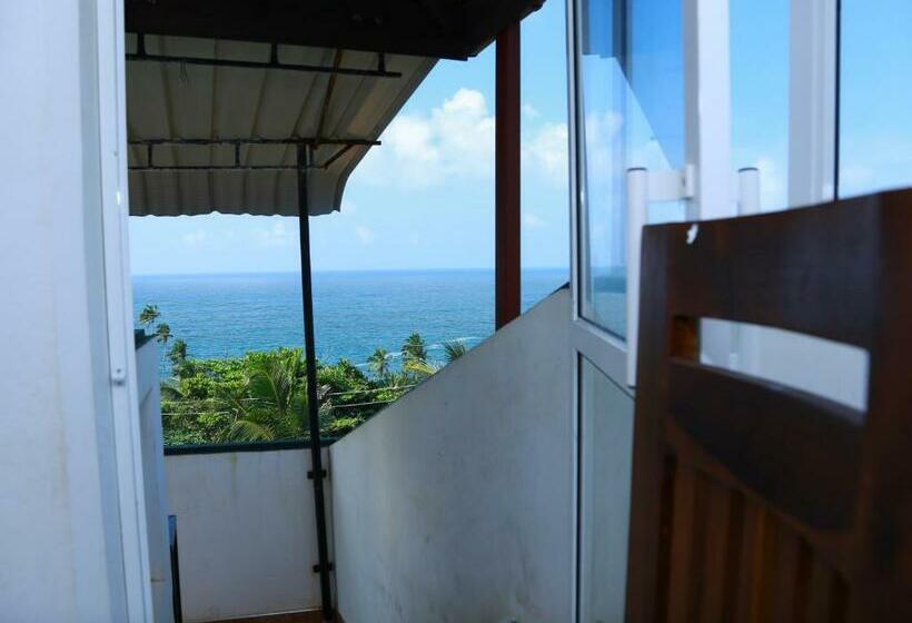 オーシャンビューデラックスルームバルコニー付き, Seaside House