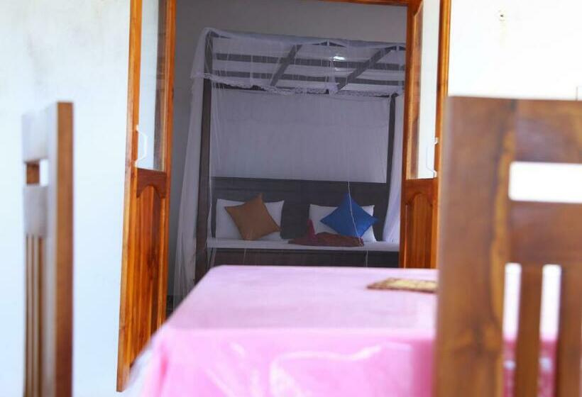 オーシャンビューデラックスルームバルコニー付き, Seaside House