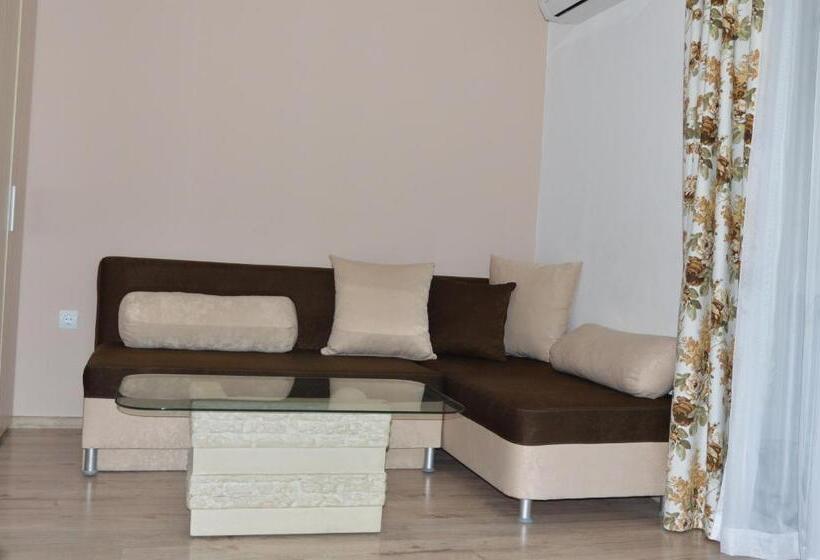 Апартаменты 1 Спальня, Villa Valentines