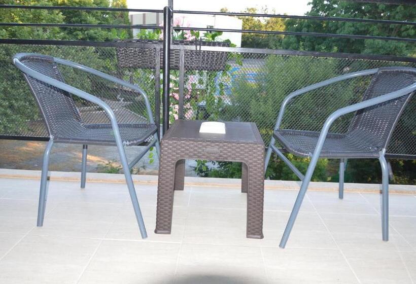 Апартаменты 1 Спальня, Villa Valentines