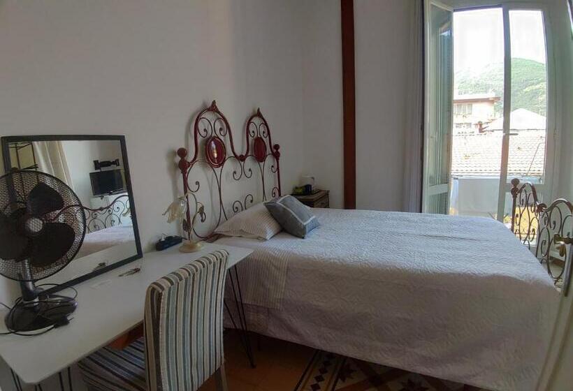 اتاق استاندارد یک تخته با سرویس بهداشتی مشترک, I Colori Del Mercato