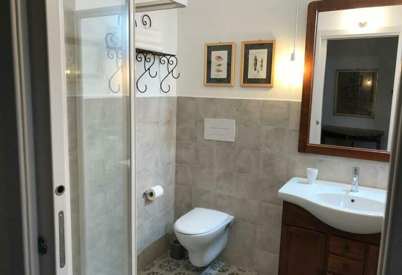 חדר סטנדרט, Le 25 Tartarughe