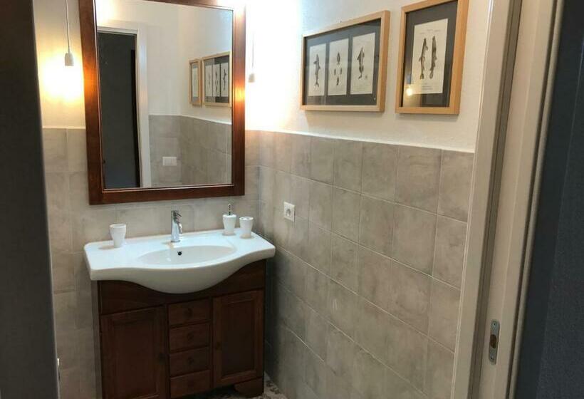 חדר סטנדרט, Le 25 Tartarughe