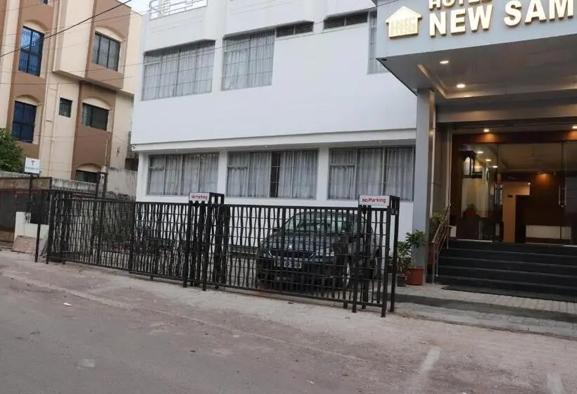 اتاق استاندارد, New Samrat