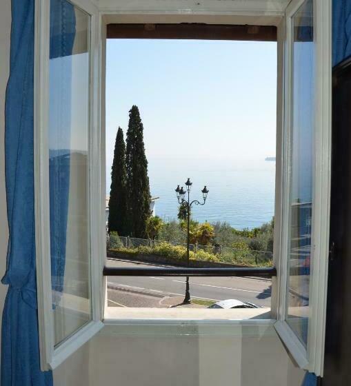 Номер Стандарт Вид на Озеро, Made In Brazil