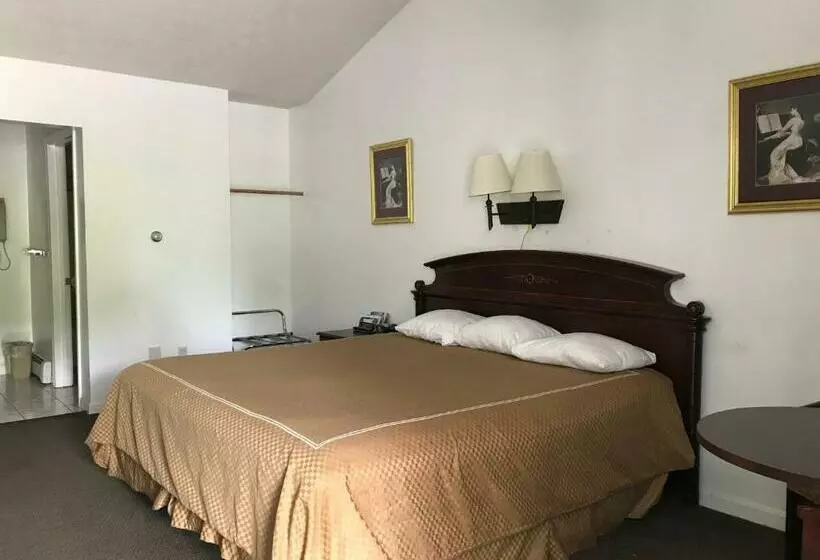 キングサイズベッドのスタンダードルーム, Exit 5 Resort & Condominium