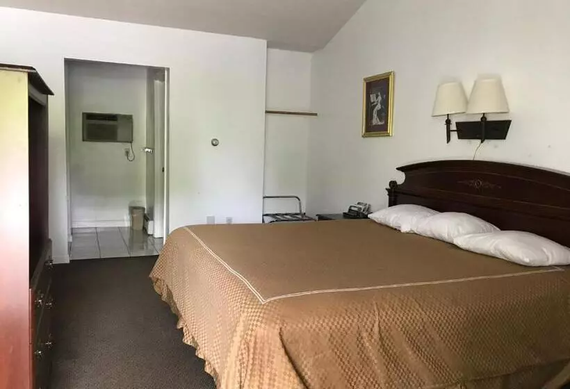キングサイズベッドのスタンダードルーム, Exit 5 Resort & Condominium