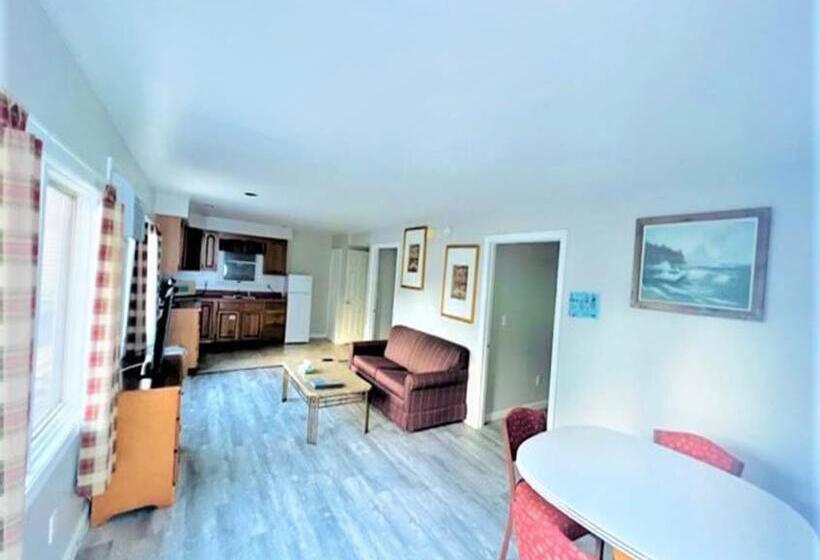침실 2개 주택, Exit 5 Resort & Condominium