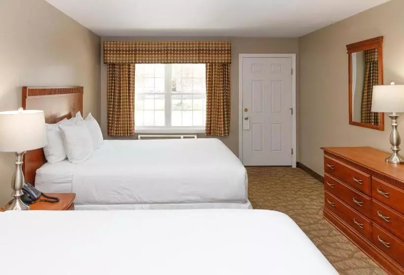 クイーンサイズベッドのスタンダードルーム, Admiral S Inn Resort