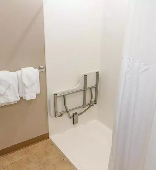 身障者適用キングサイズベッドルーム, Admiral S Inn Resort