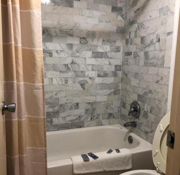 带2个双人床的标准工作室, Americas Best Inn Savannah I 95