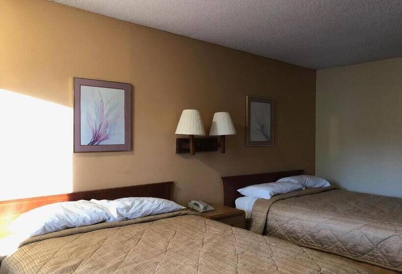 带2个双人床的标准工作室, Americas Best Inn   Savannah I 95