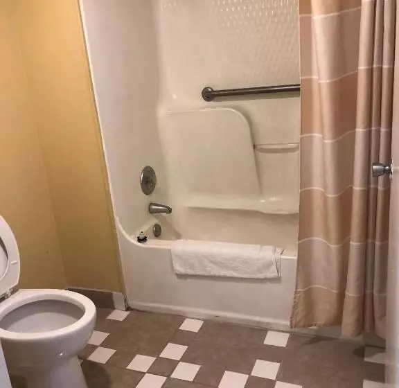 キングサイズベッドのスーペリアルーム, Americas Best Inn   Savannah I 95