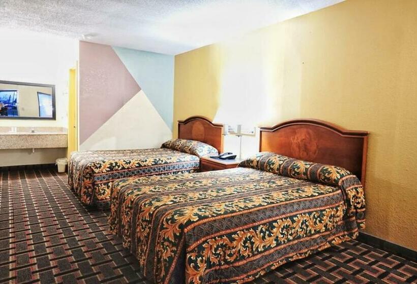 غرفه قياسيه سريرين مزدوجين, Best Inn