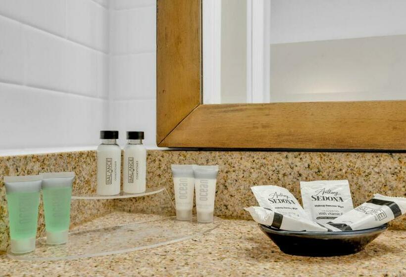 غرفة قياسية ذات إطلالة, Coconut Cay Resort