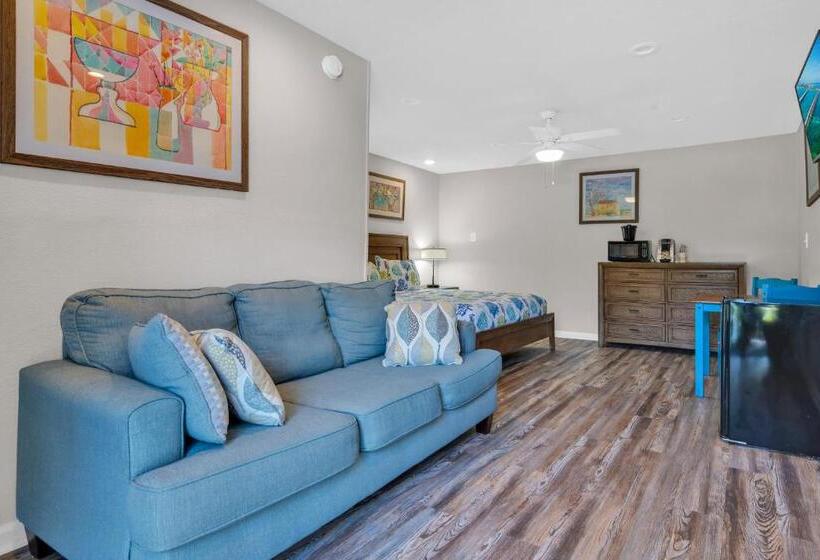 غرفة قياسية سرير كينج, Coconut Cay Resort