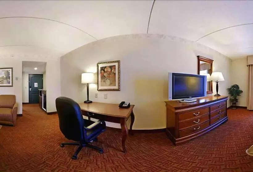 スイート, Spark By Hilton Woodbridge