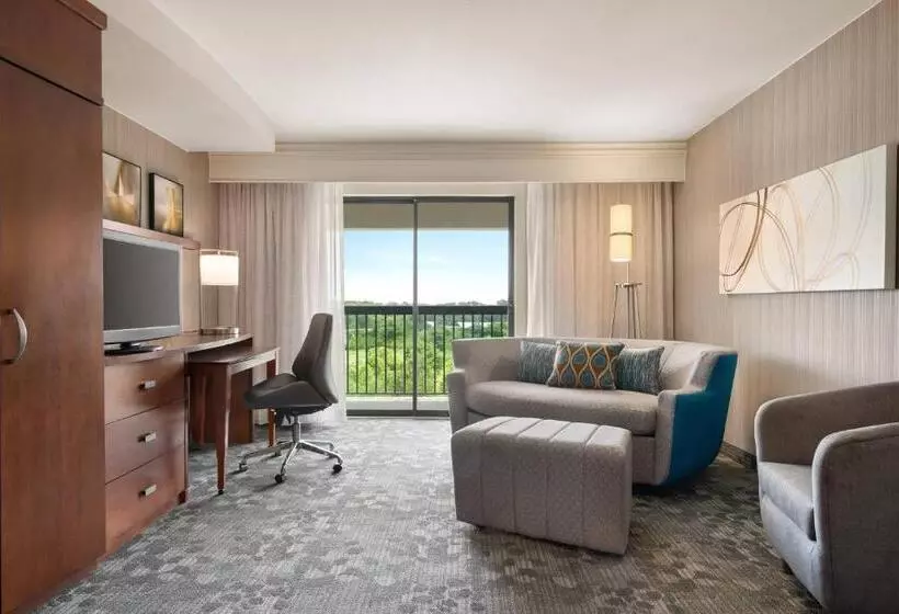 キングサイズベッドのスイートルーム, Courtyard By Marriott Philadelphia Montgomeryville