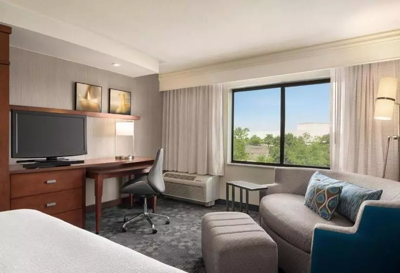 キングサイズベッドのスタンダードルーム, Courtyard By Marriott Philadelphia Montgomeryville