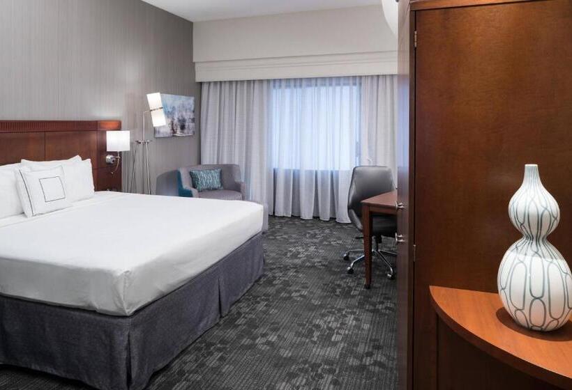 חדר סטנדרט עם מיטת קינג, Courtyard By Marriott West Orange