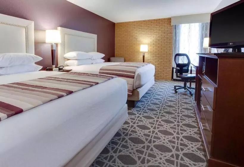 デラックスルーム, Drury Inn & Suites Louisville East