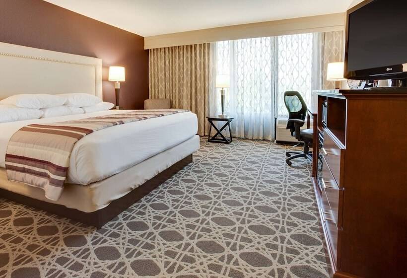 اتاق لوکس, Drury Inn & Suites Louisville East