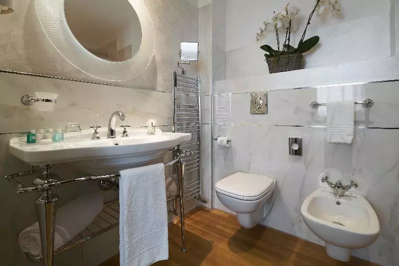 ジュニアスイート, European Life Style Executive Suites
