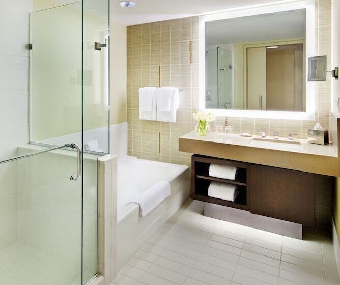 带2个双人床的标准工作室, Fairmont Pittsburgh