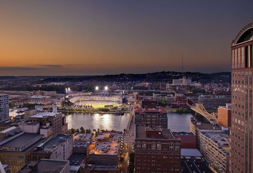 带2个双人床的标准工作室, Fairmont Pittsburgh