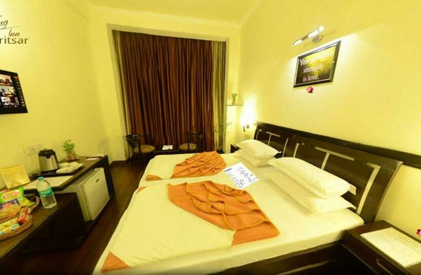 Номер Deluxe, Hong Kong Inn