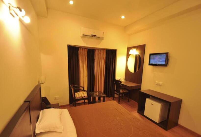 Семейный Номер Deluxe, Hong Kong Inn