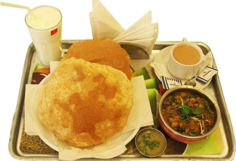 Номер Deluxe, Hong Kong Inn