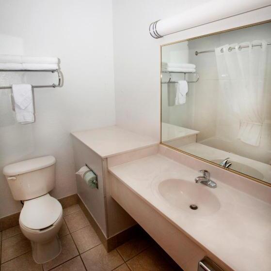 Люкс Deluxe Кровать Кинг, Ramada By Wyndham Keystone Near Mt Rushmore