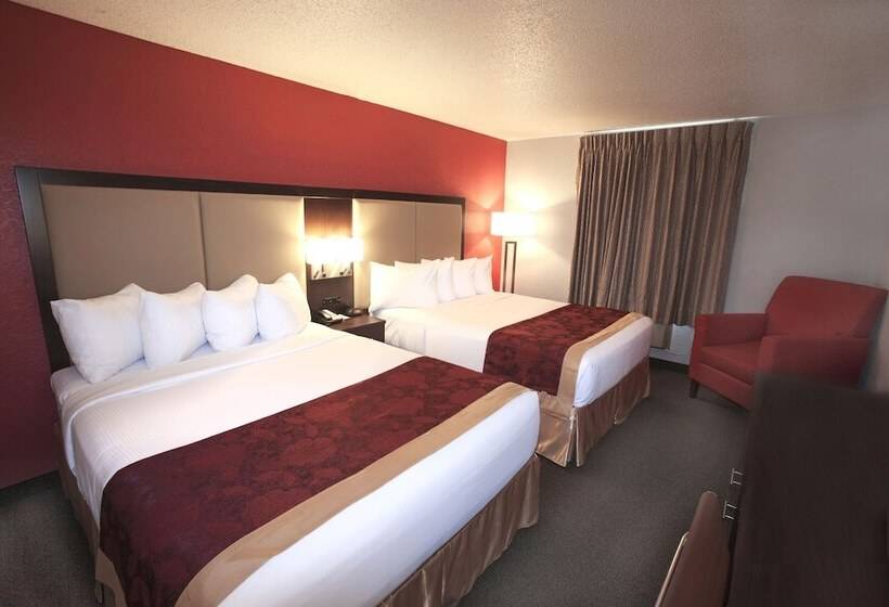 带2个双人床的标准工作室, Ramada By Wyndham Keystone Near Mt Rushmore