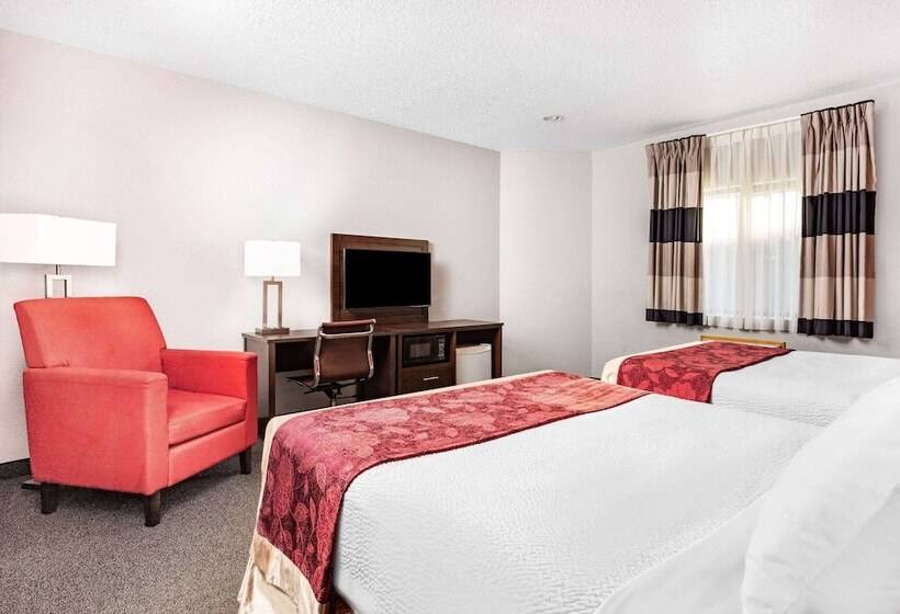 带2个双人床的标准工作室, Ramada By Wyndham Keystone Near Mt Rushmore