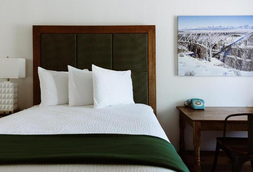 Номер Deluxe Кровать Куин, Taos Valley Lodge