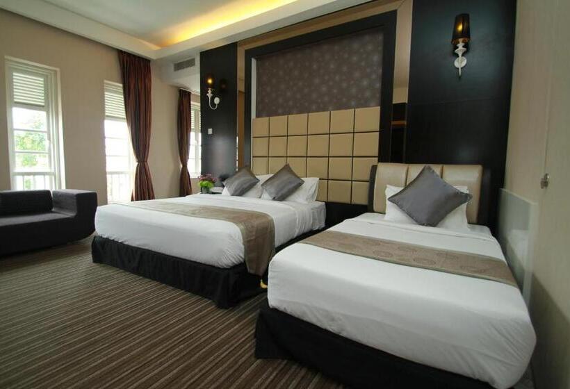 Suite Familiar, The Sterling