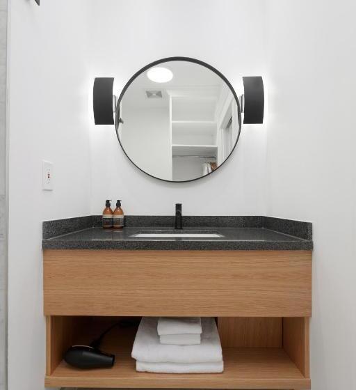 اتاق سوپریور با تخت بزرگ, Victorian