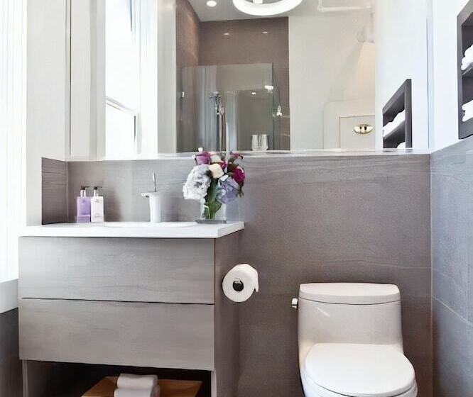 اتاق استاندارد با سرویس بهداشتی مشترک, Victorian