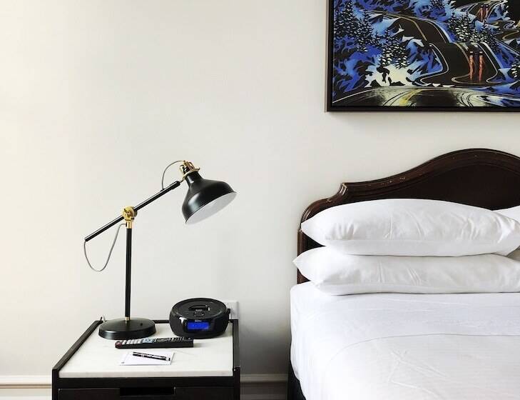 اتاق استاندارد با سرویس بهداشتی مشترک, Victorian