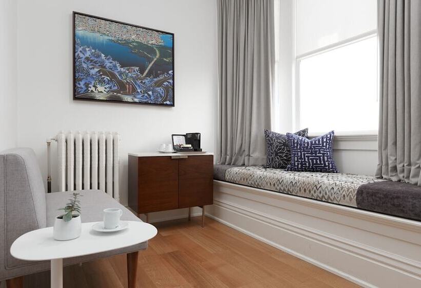 اتاق سوپریور, Victorian