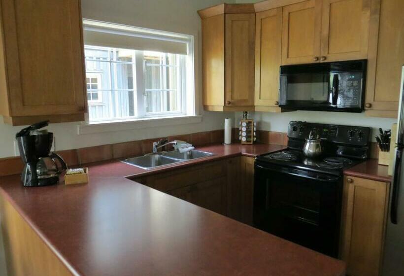 景色の見えるスイートルーム, Waters Edge Shoreside Suites