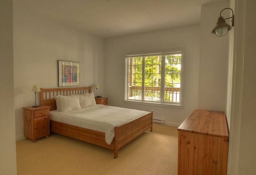 Люкс Deluxe 2 Спальни, Waters Edge Shoreside Suites