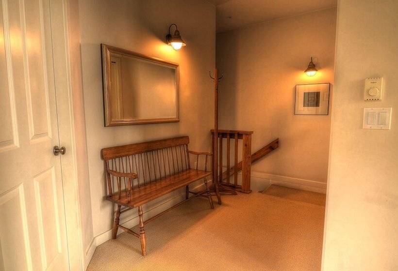 景色の見えるスイートルーム, Waters Edge Shoreside Suites