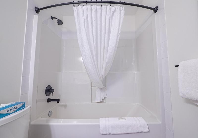 景色の見えるスイートルーム, Waters Edge Shoreside Suites