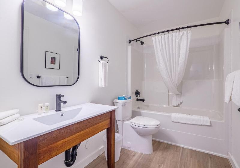 景色の見えるスイートルーム, Waters Edge Shoreside Suites