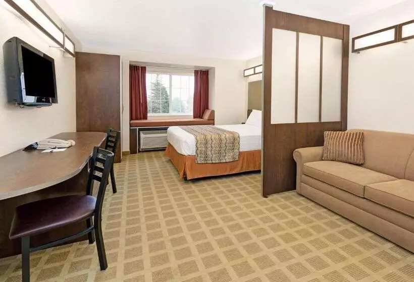 スタンダードスタジオ, Microtel Inn & Suites Cheyenne